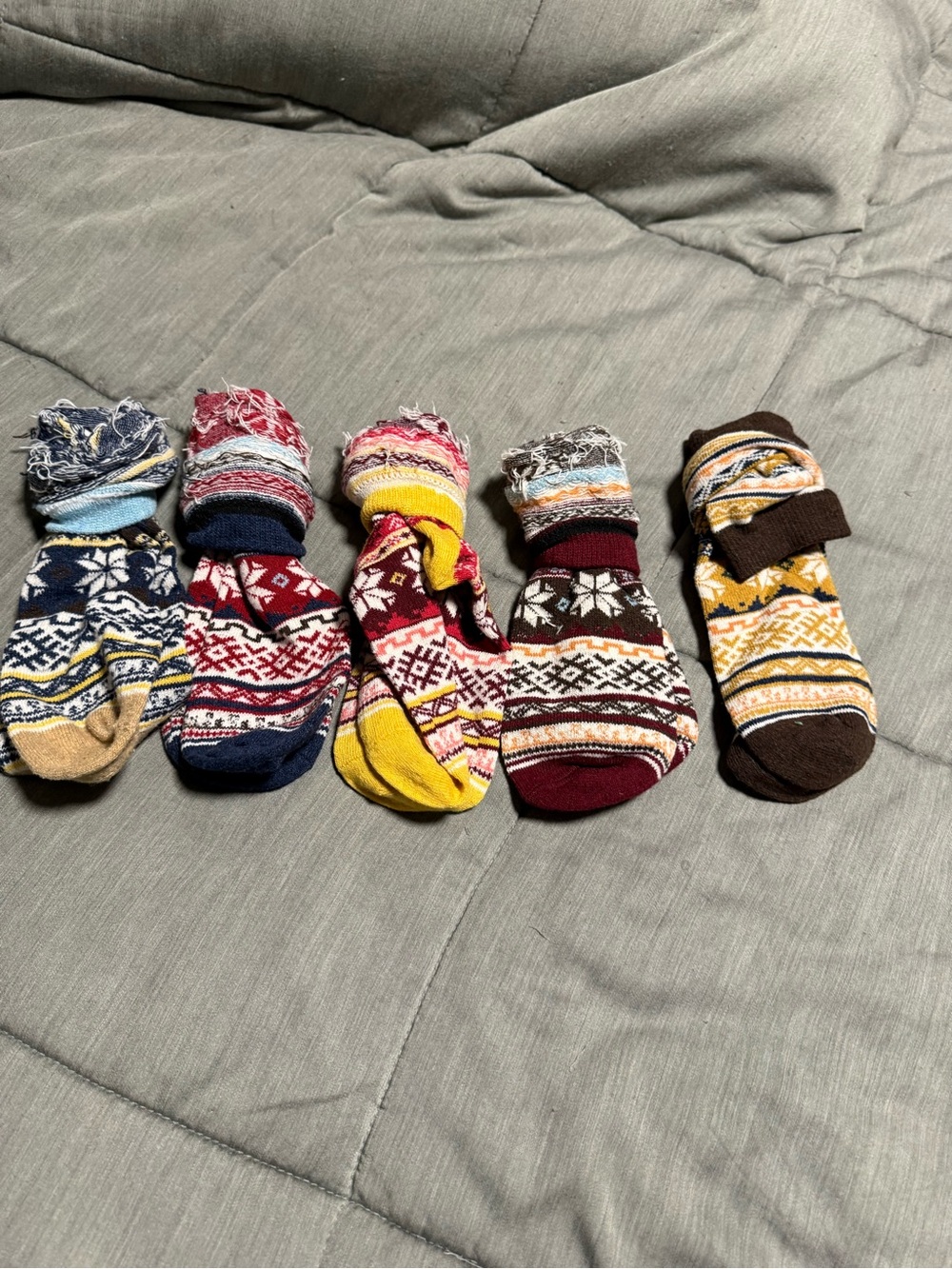 Premillow Wool Socks - Women’s/Men’s Winter Crew Socks (5 pairs)